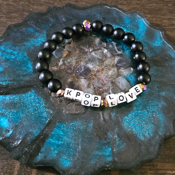 KPOP LOVE Beaded Bracelets in Small & Large beads, Size Medium 8" Stretch - Picture 3 of 7